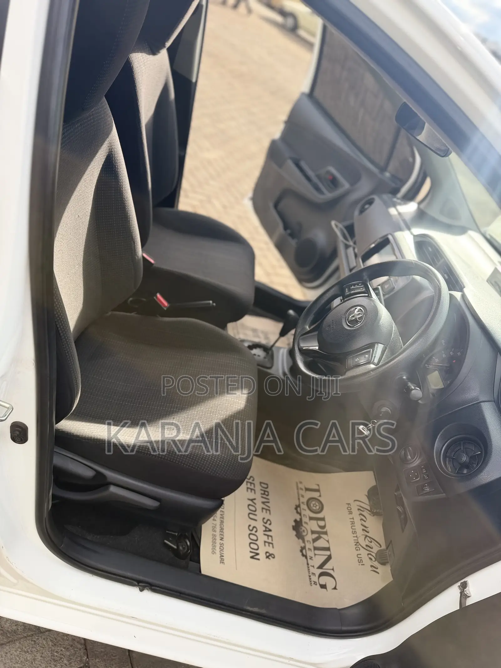 Toyota Vitz 1.0 FWD 5dr 2019 White