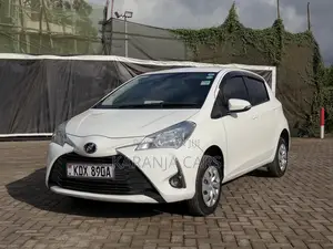 Toyota Vitz 1.0 FWD 5dr 2019 White