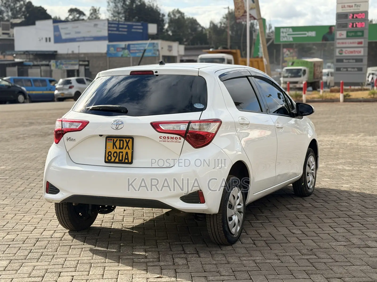 Toyota Vitz 1.0 FWD 5dr 2019 White