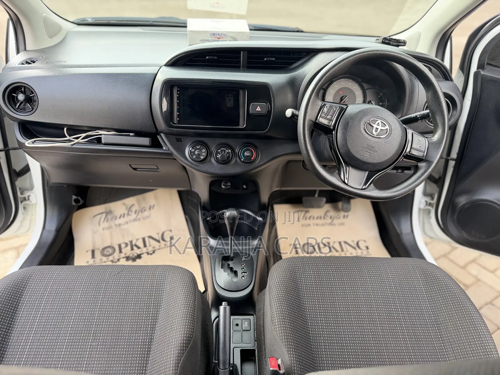 Toyota Vitz 1.0 FWD 5dr 2019 White