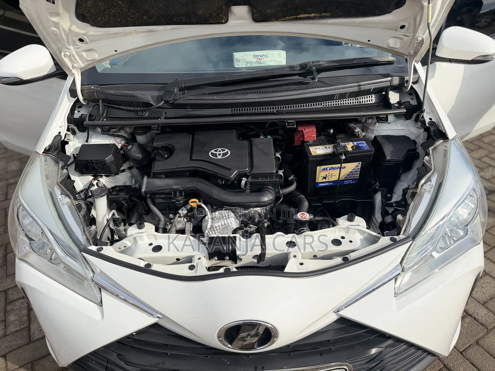 Toyota Vitz 1.0 FWD 5dr 2019 White