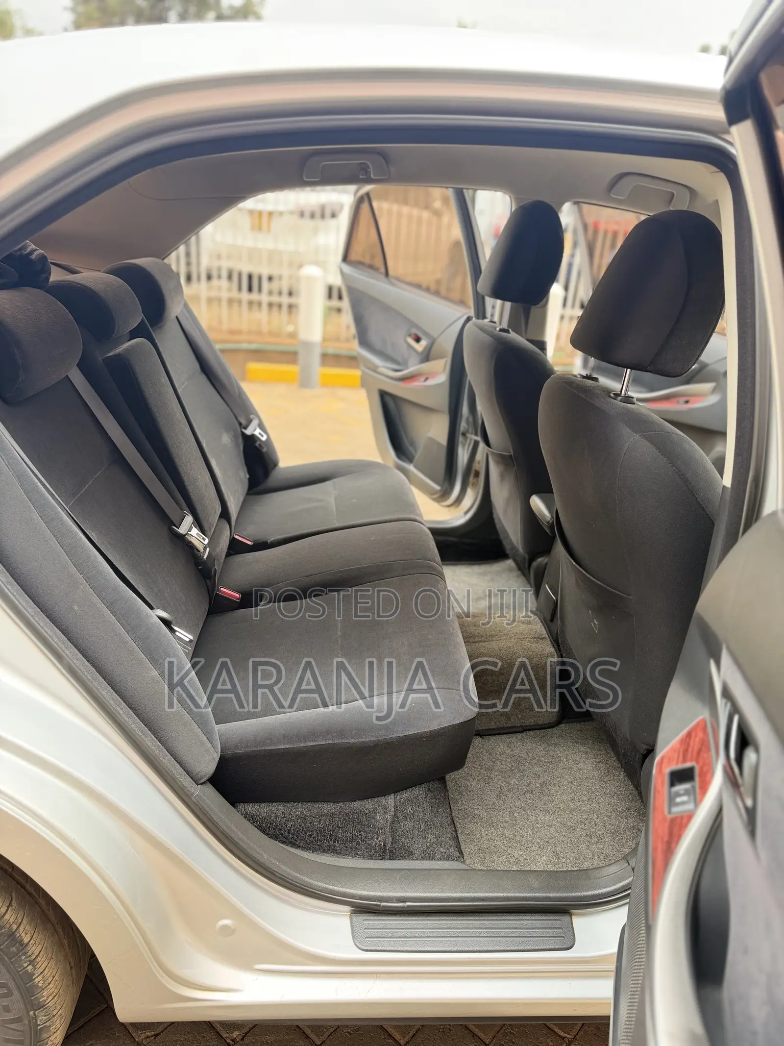 Toyota Premio 1.8 FWD 2009 Silver