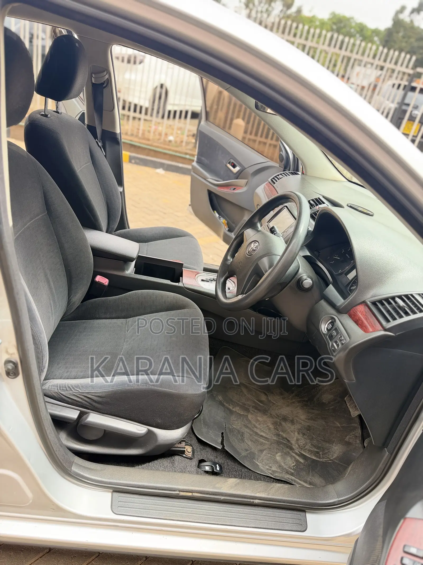 Toyota Premio 1.8 FWD 2009 Silver