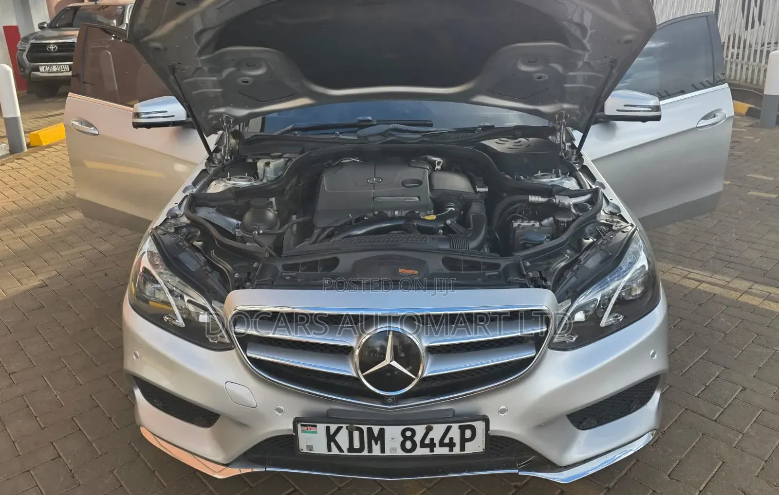 Mercedes-Benz E250 2016 Silver