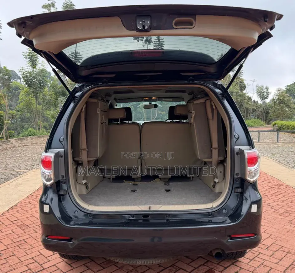 Toyota Fortuner 2013 Gray