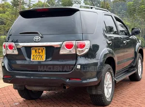 Toyota Fortuner 2013 Gray