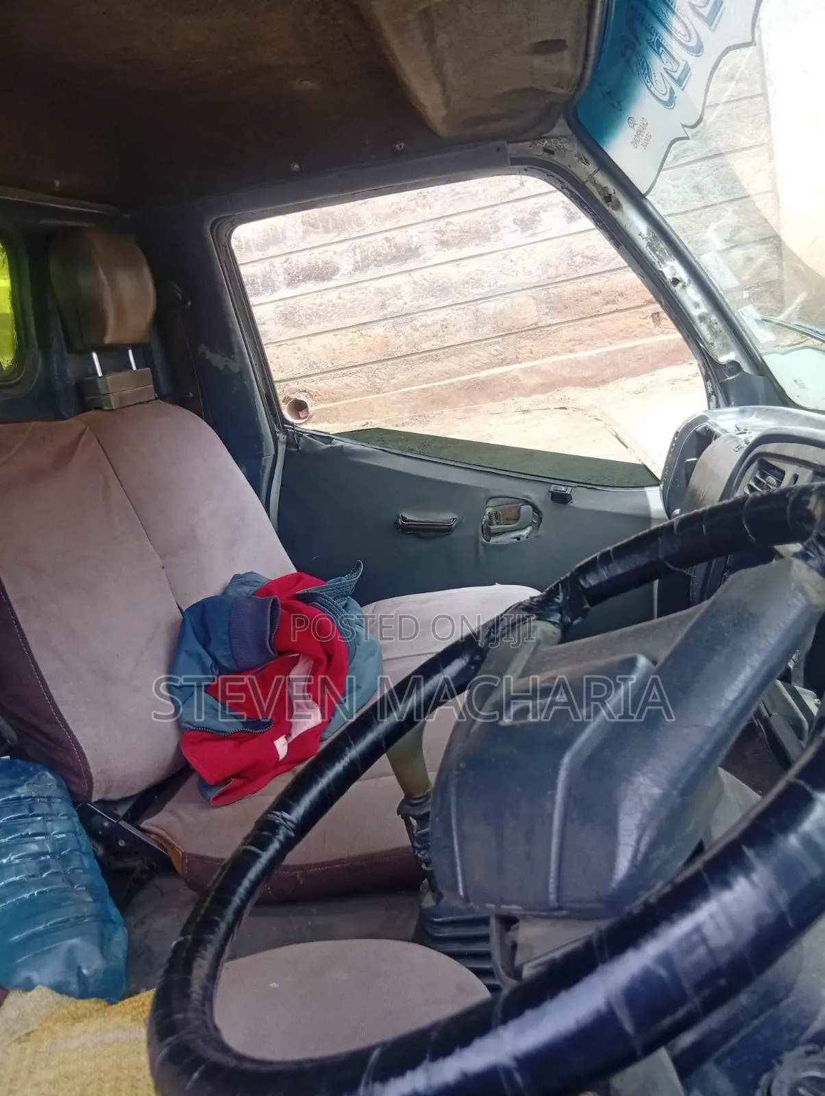 Mitsubishi Canter 4D35