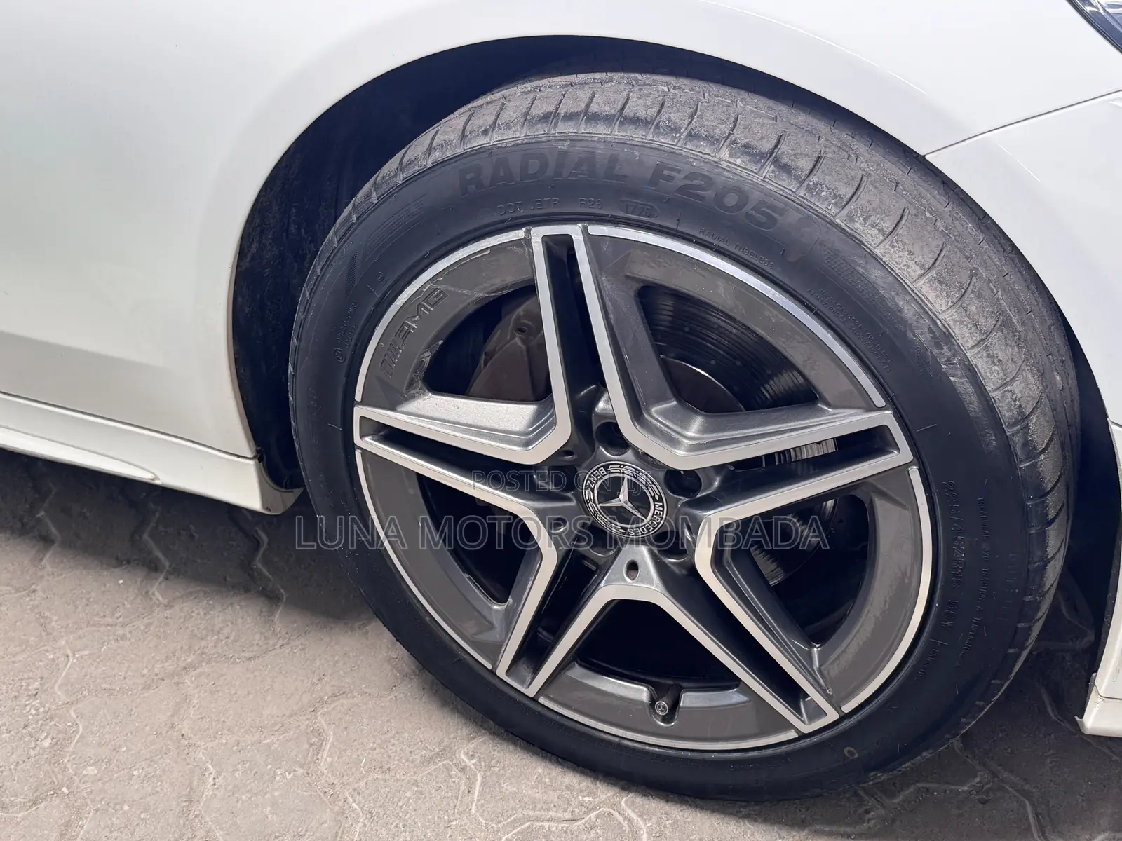 Mercedes-Benz C220 2020 White