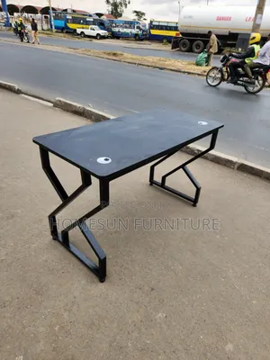 Modern Executive Office Desk – Black