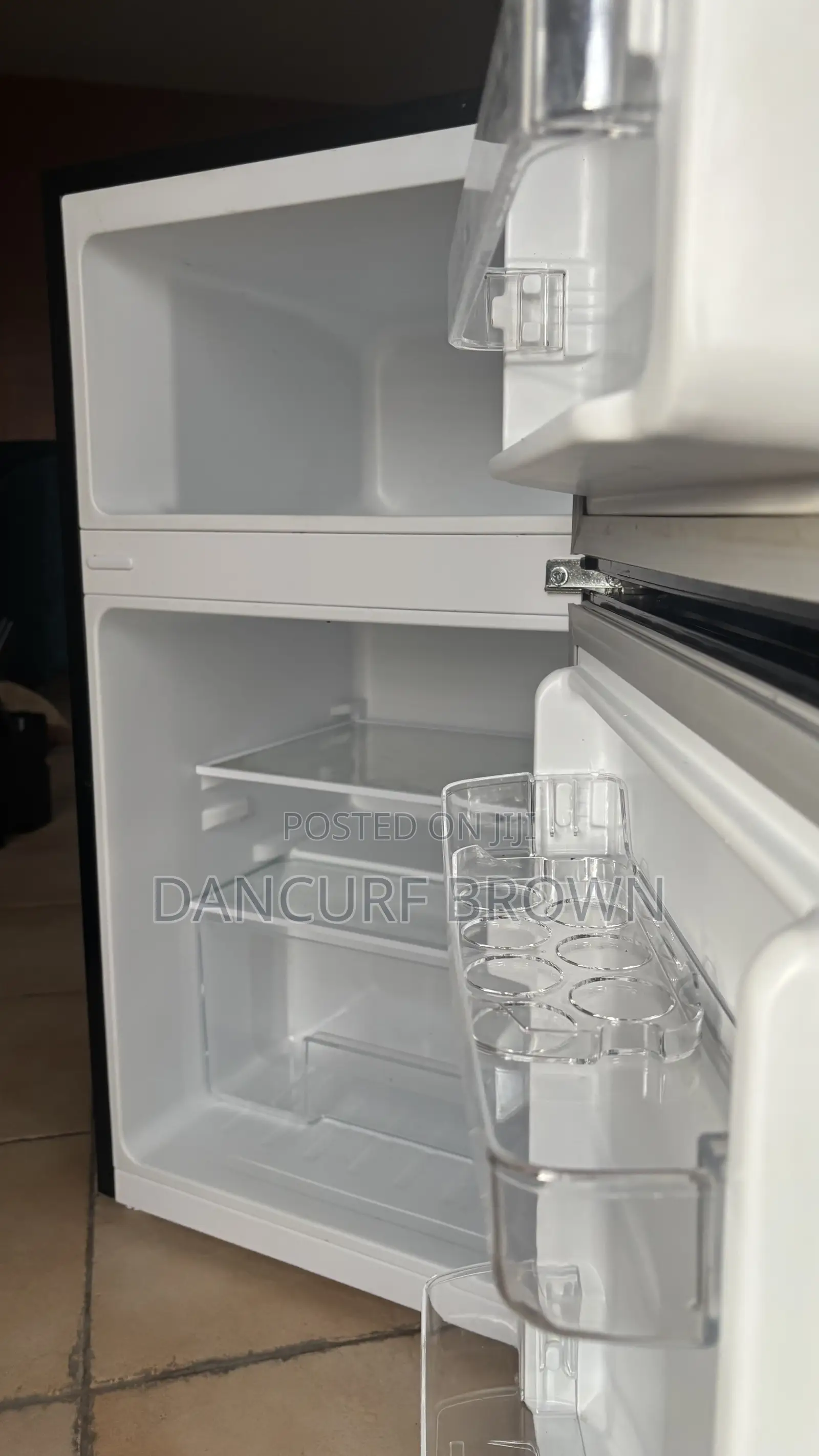 Ailyons 86l Fridge