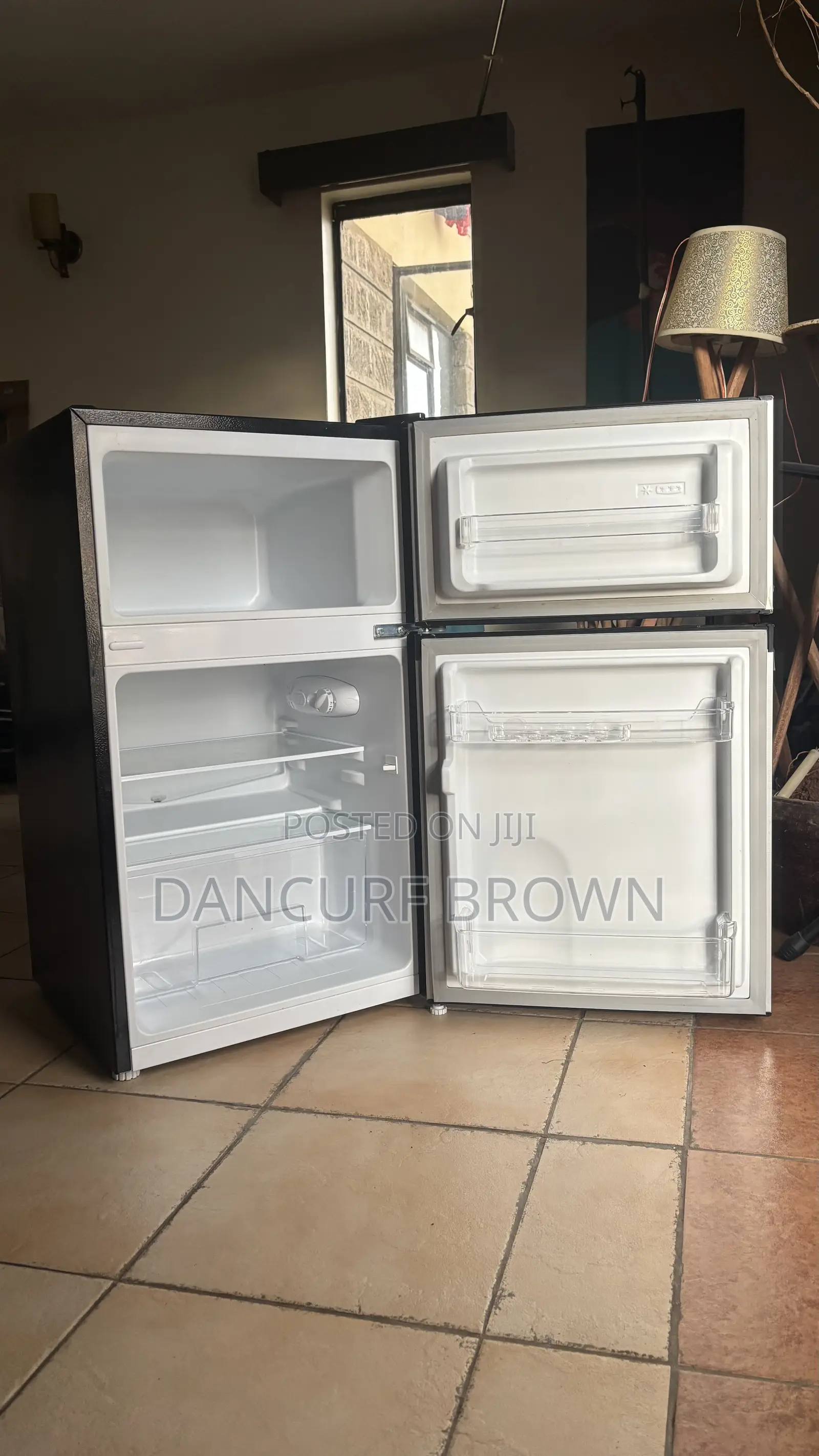 Ailyons 86l Fridge