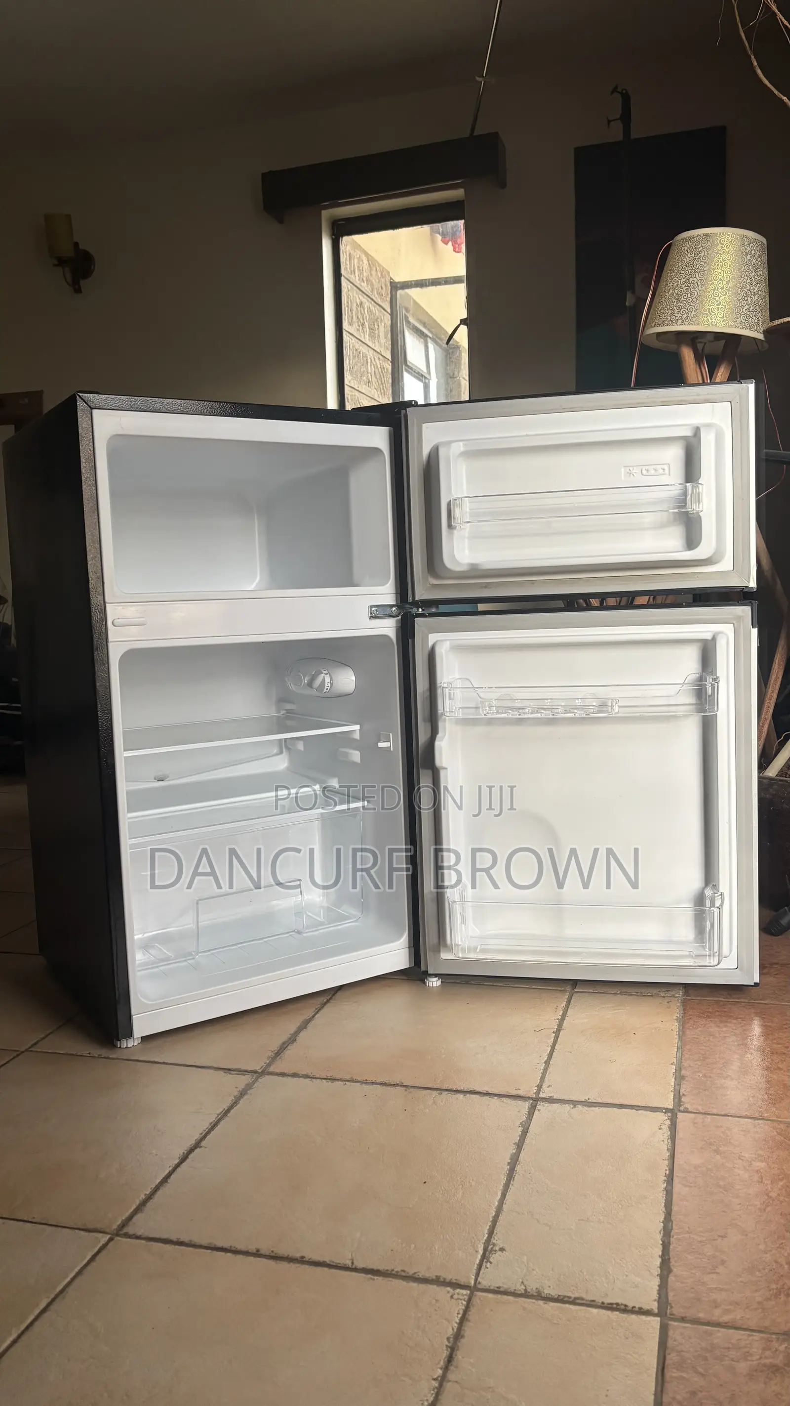 Ailyons 86l Fridge