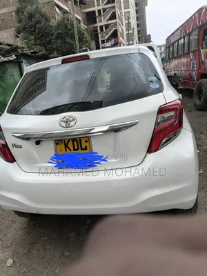 Toyota Vitz 2016 White