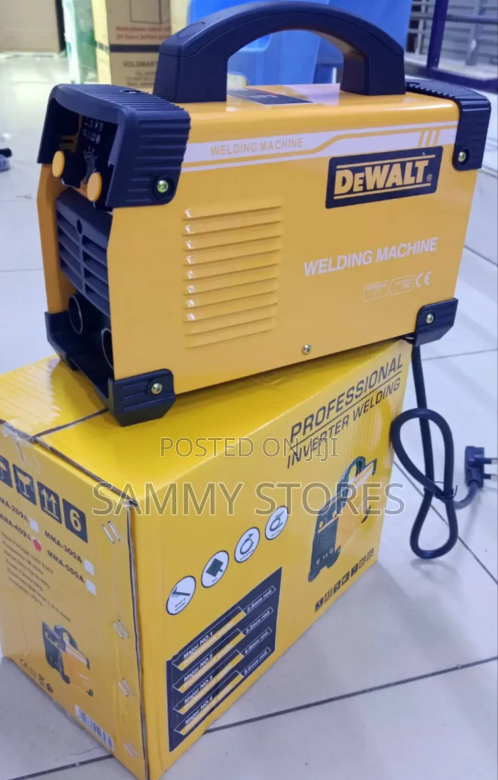 DeWalt 500A Professional Welding Machine With Cables Mask
