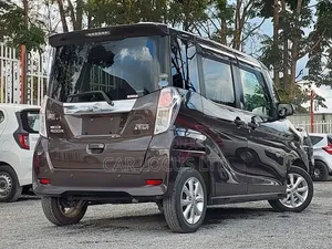 Nissan Dayz Roox 2019 Brown
