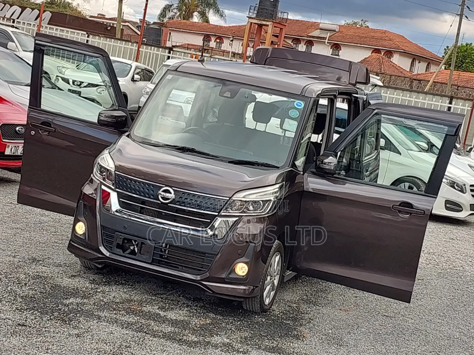 Nissan Dayz Roox 2019 Brown