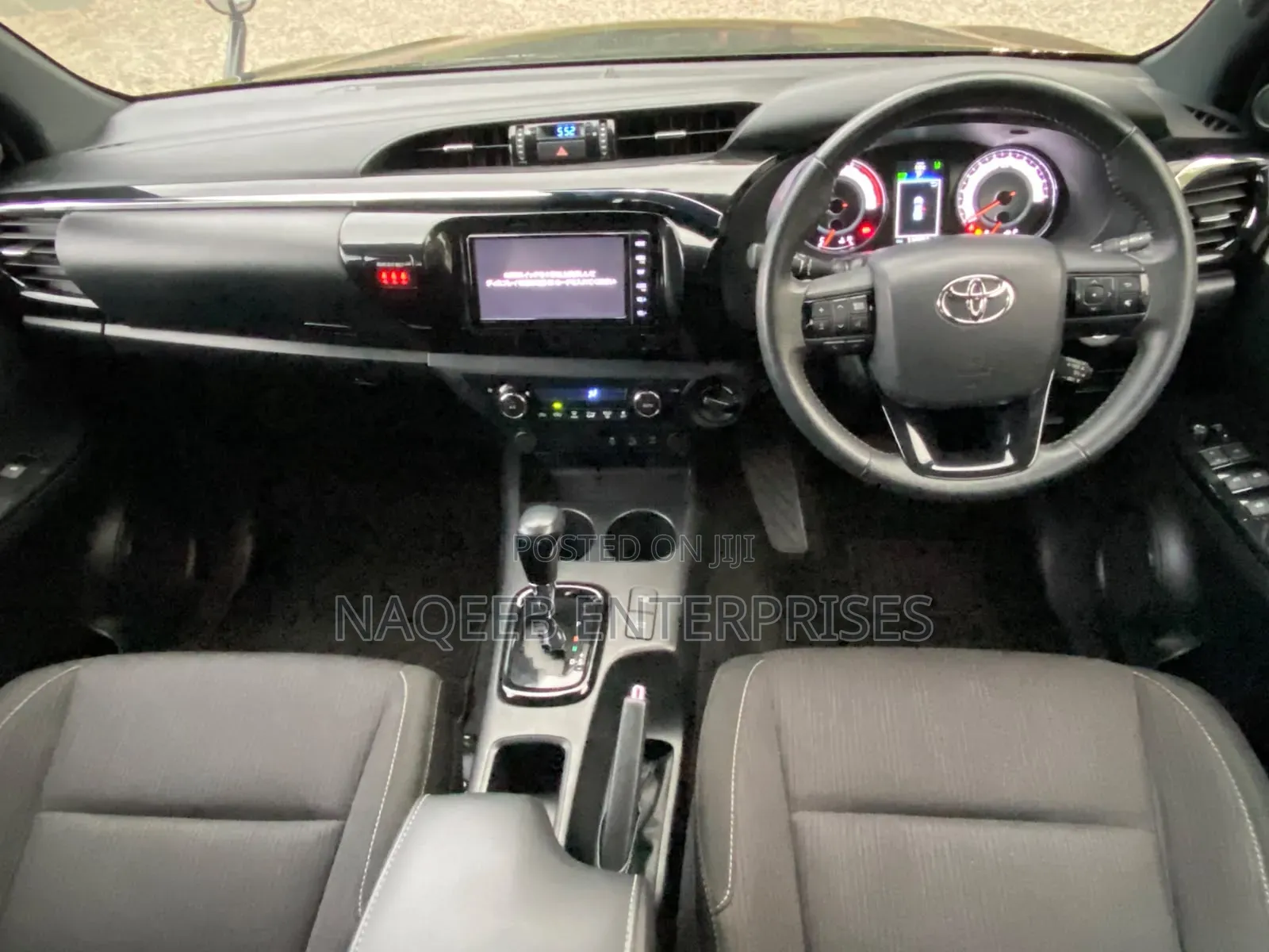 Toyota Hilux 2019 Black