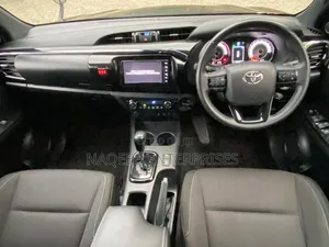 Toyota Hilux 2019 Black