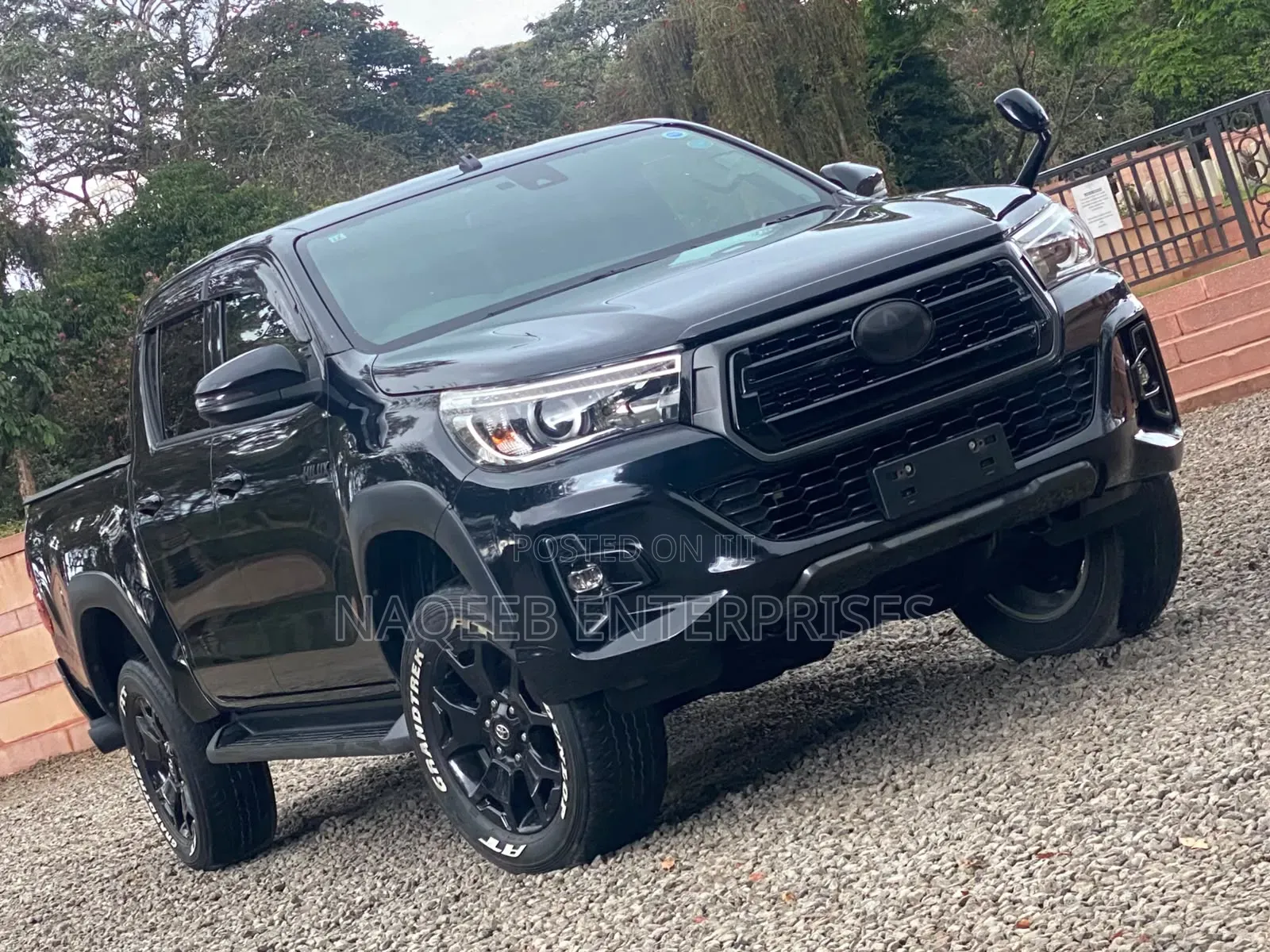 Toyota Hilux 2019 Black