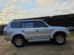 Toyota Land Cruiser Prado 2.7 16V 5dr 2000