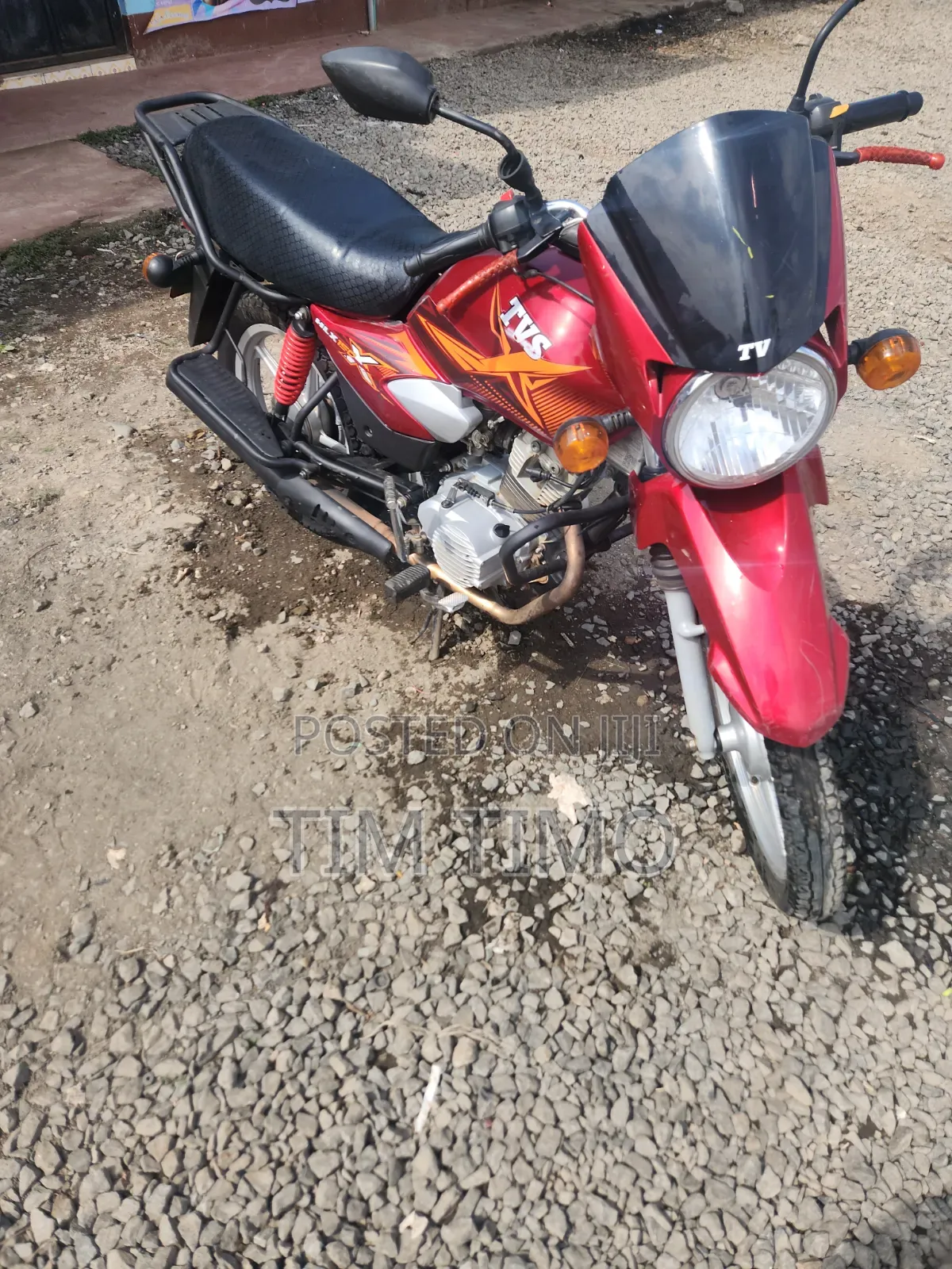 TVS HLX Plus ES 2025 Red