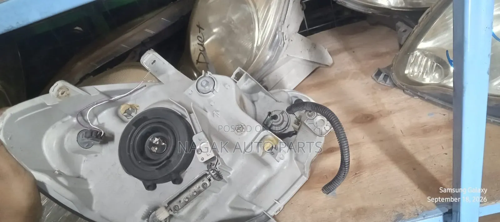 Toyota Duet 2005 Headlight