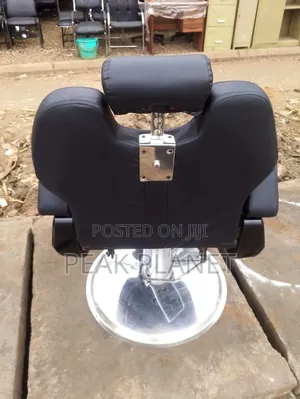 Professional Hydraulic Barber Chair – Heavy Duty Salon Barbershop