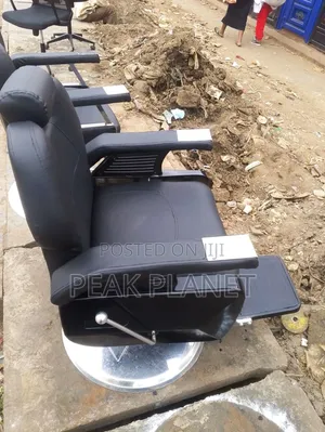 Modern Barber Chair With Footrest