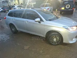 Toyota Corolla Fielder 2015 Silver