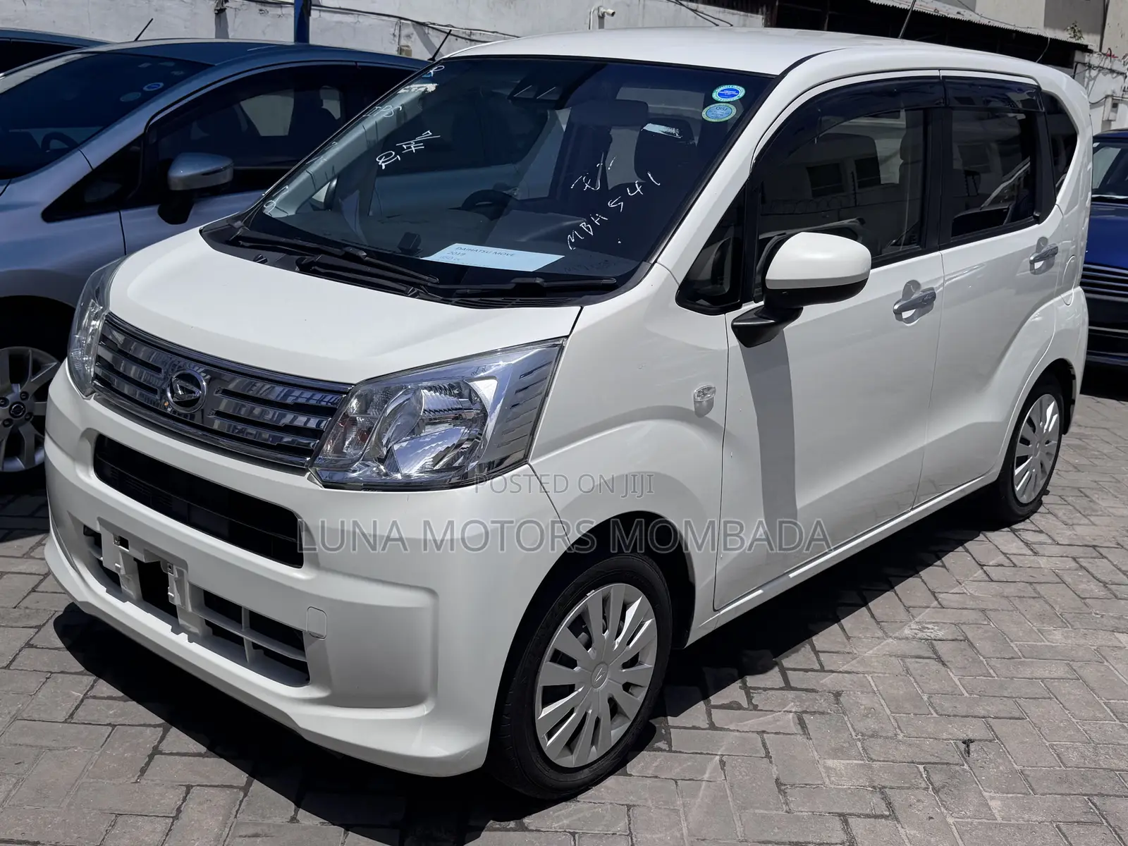 Daihatsu Move 2020 White
