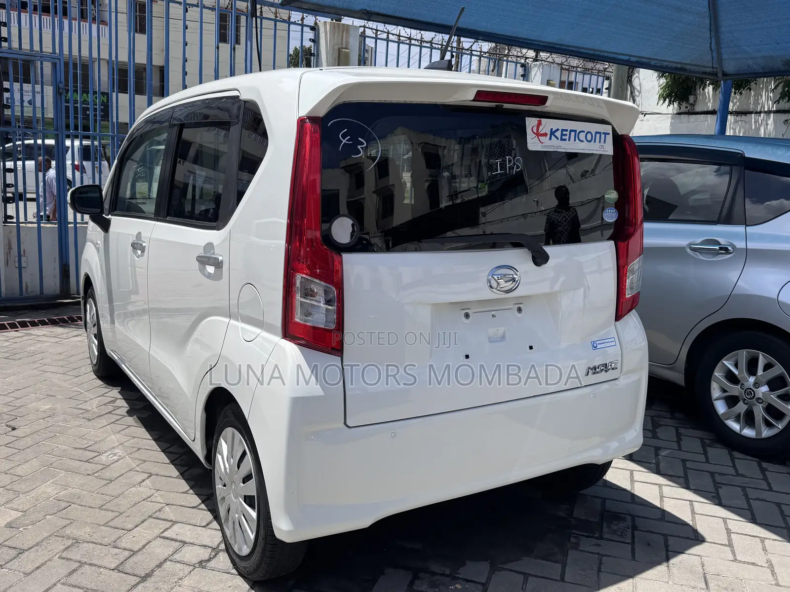 Daihatsu Move 2020 White
