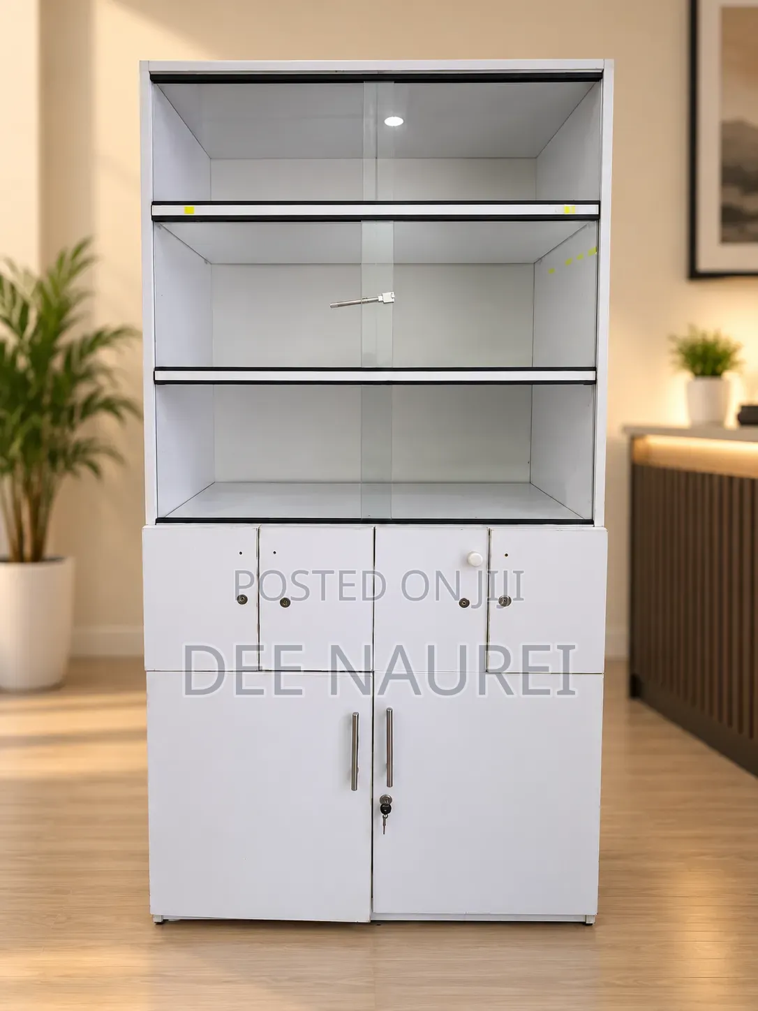 White Salon Cosmetics Display Cabinet With Storage