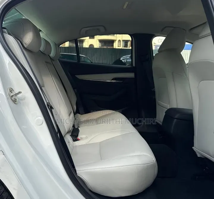 Mazda 3 2019 White