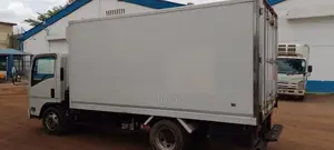 Isuzu Elf NPR 85 Refrigerated