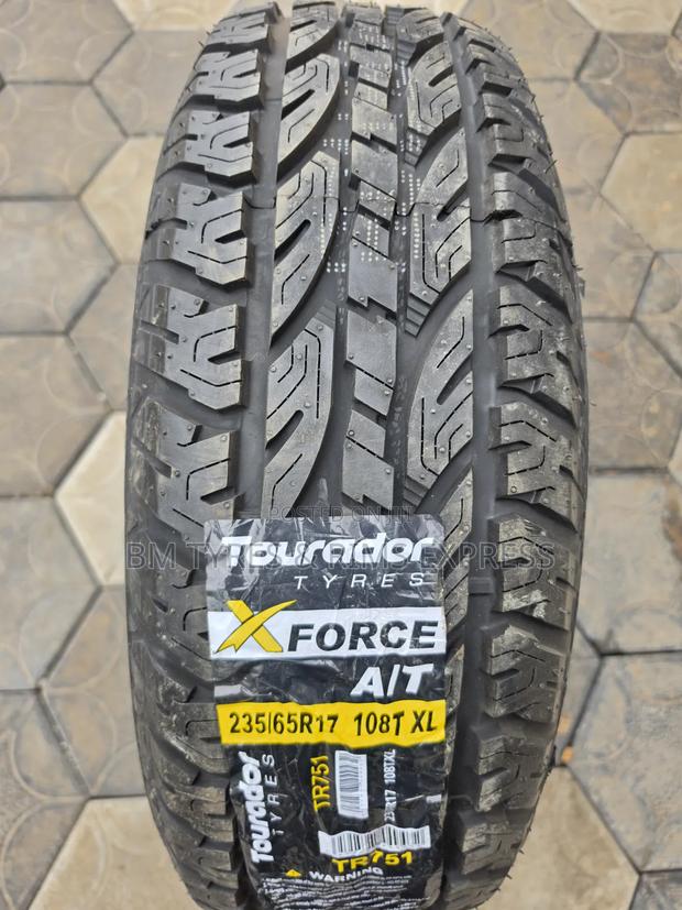235 /65 R17 X Force. - main view