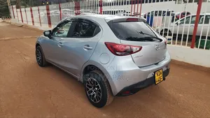 Mazda Demio 2018 Silver