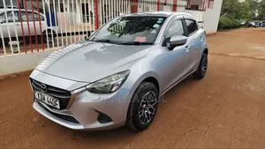 Mazda Demio 2018 Silver
