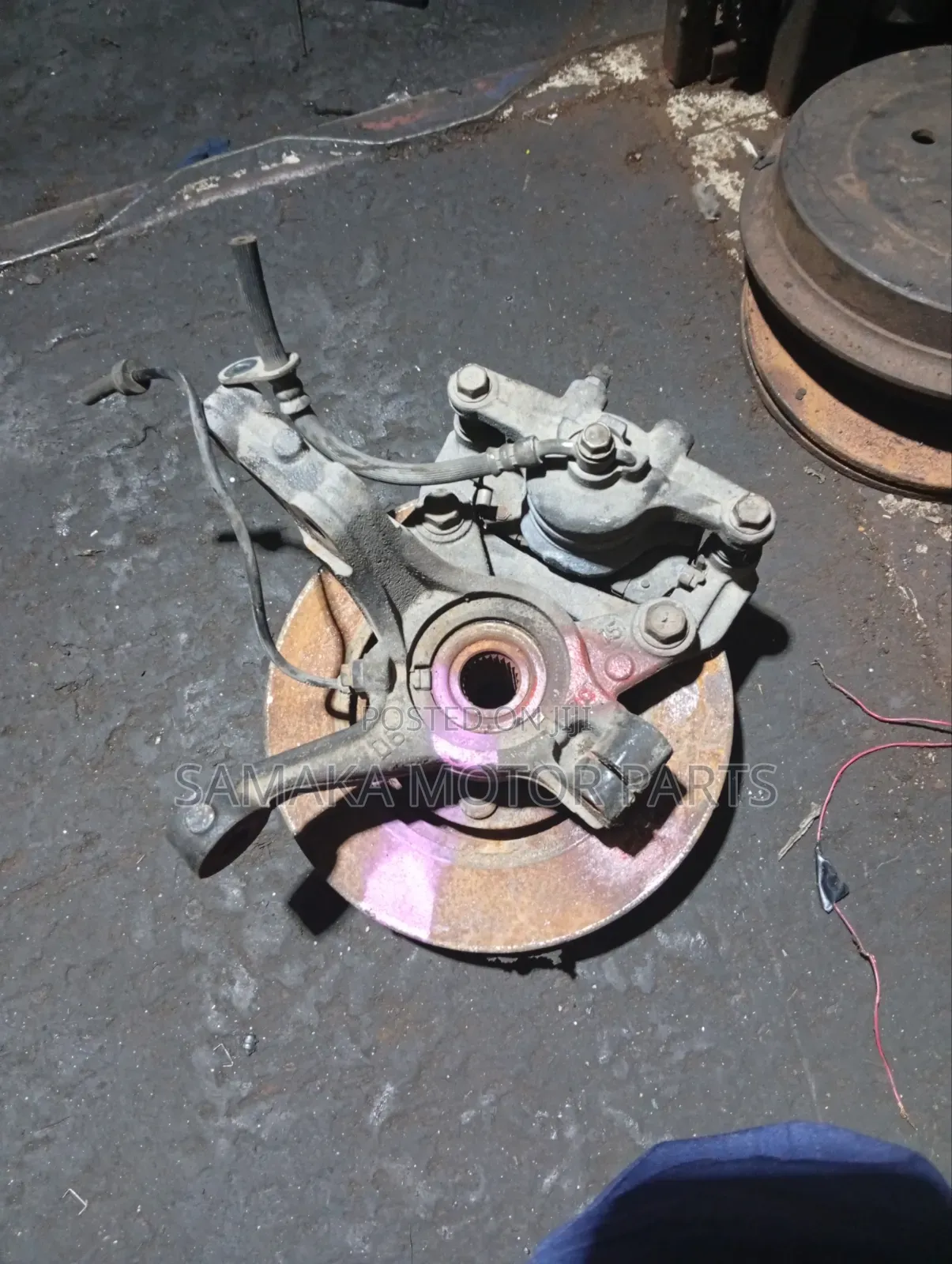 Demio Wheel Hub
