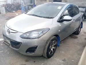 Mazda Demio 2011 Silver