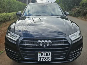 Audi Q5 2.0T Tech Premium AWD quattro 2018 Matt Black