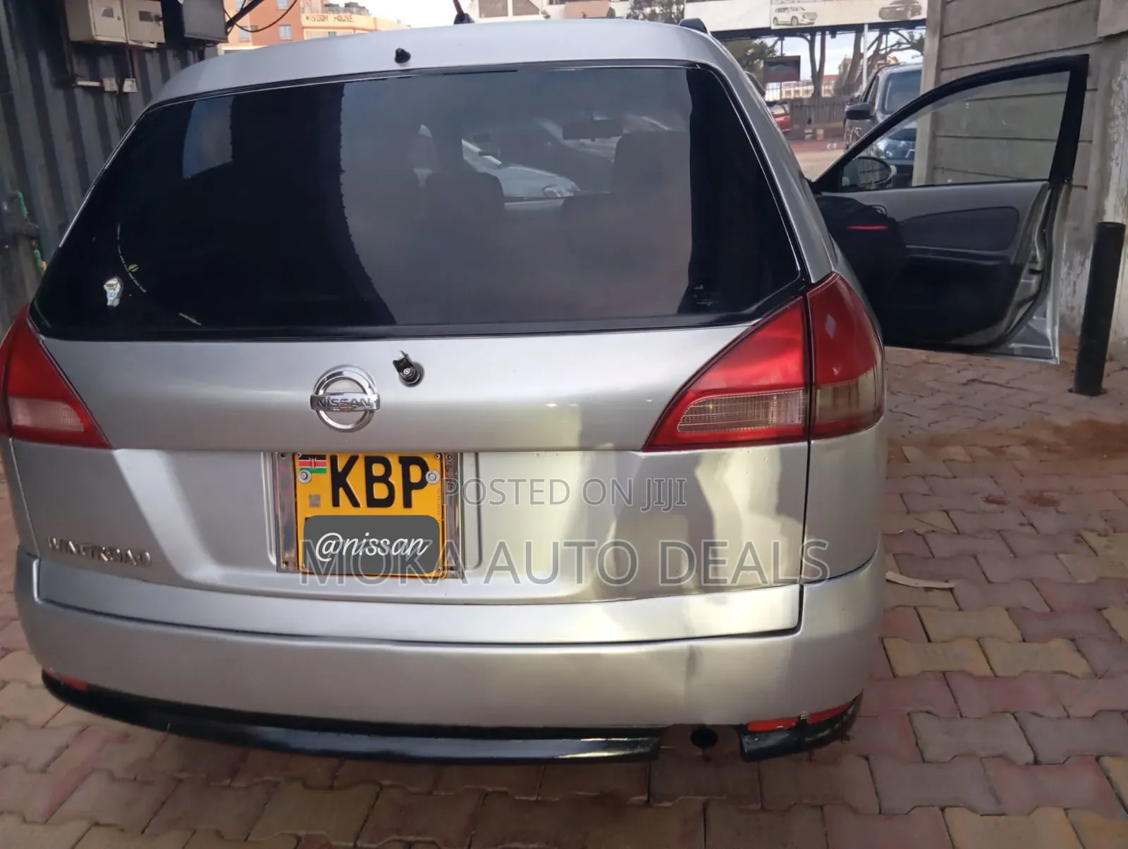 Nissan Wingroad 2005 Silver