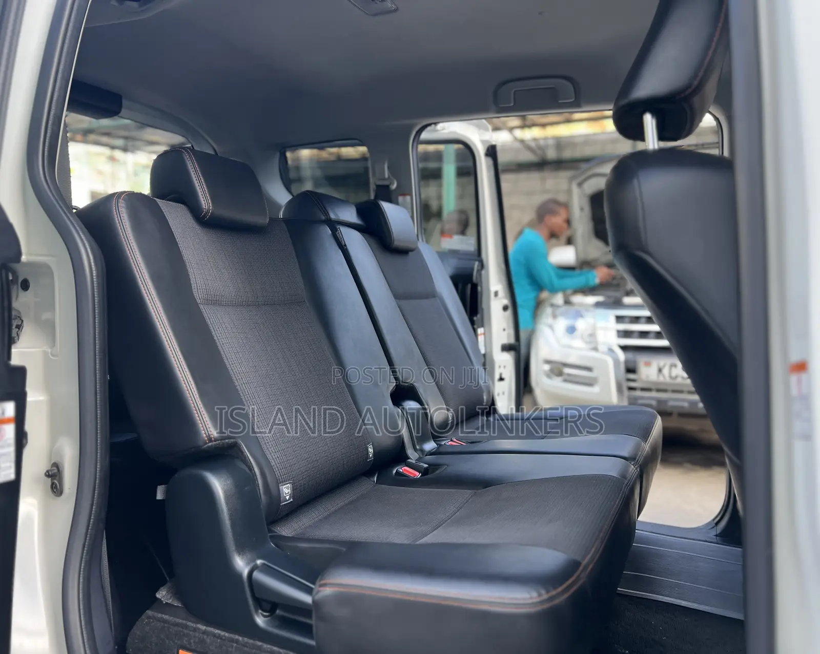 Toyota Sienta 1.5 Hybrid FWD (6-seater) 2019 White