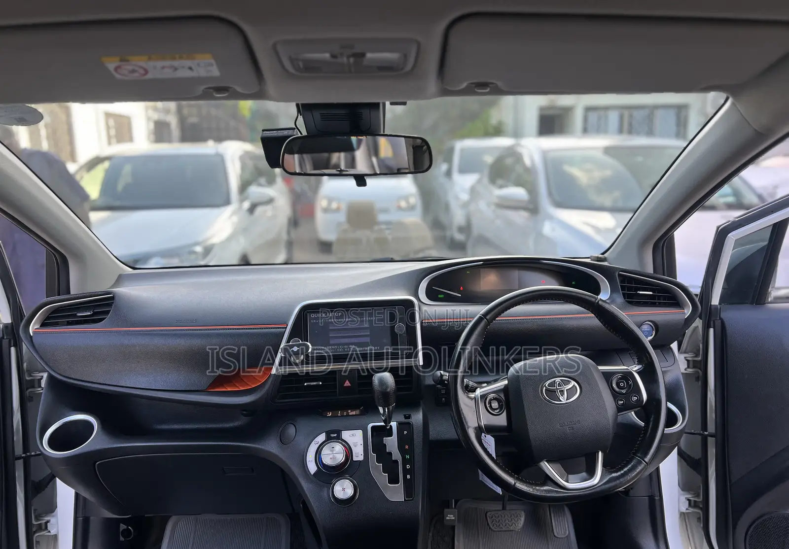 Toyota Sienta 1.5 Hybrid FWD (6-seater) 2019 White