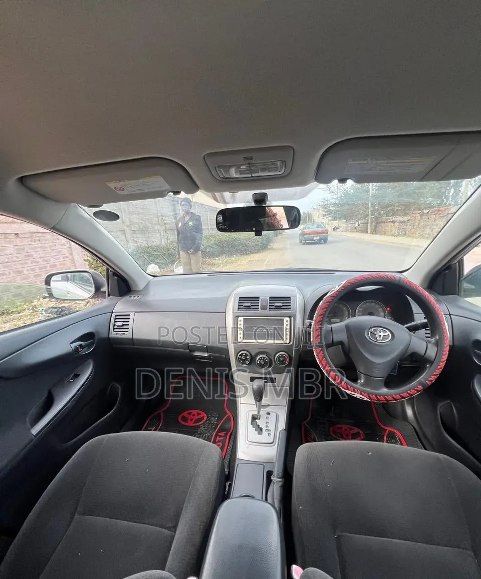 Toyota Corolla Fielder 2012 Silver