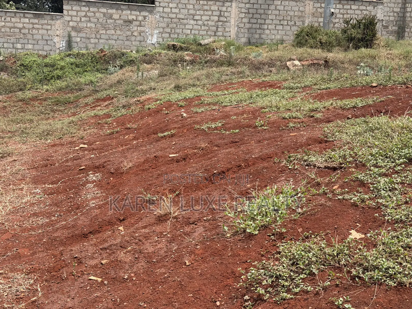 Karen 1acre for Sale Treelane 100M