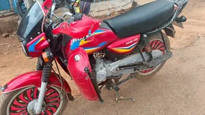 Bajaj Boxer 125 2026 Red