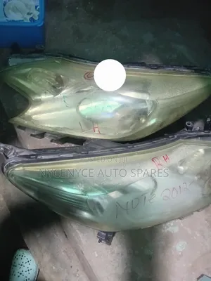 Headlights Nissan Note 2012