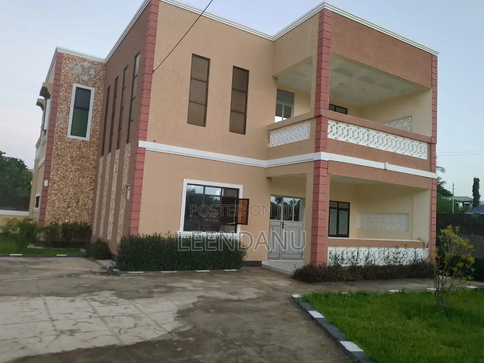 4bdrm Maisonette in Ukunda for sale