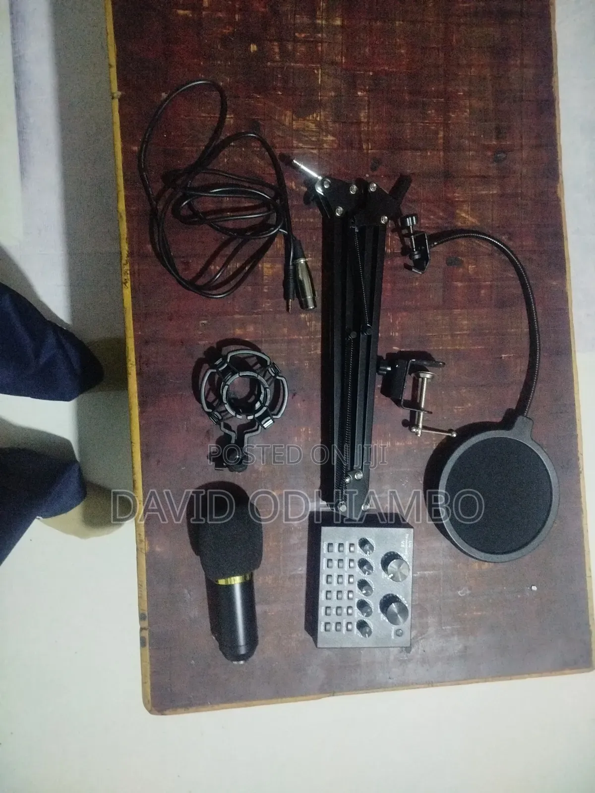 Condenser Microphone