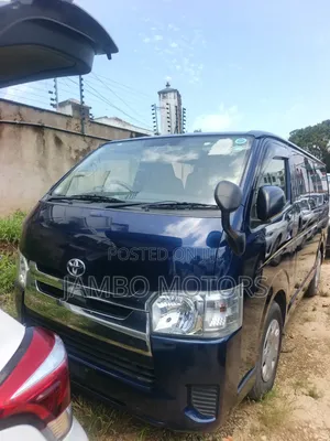 Toyota HiAce 2020 Blue